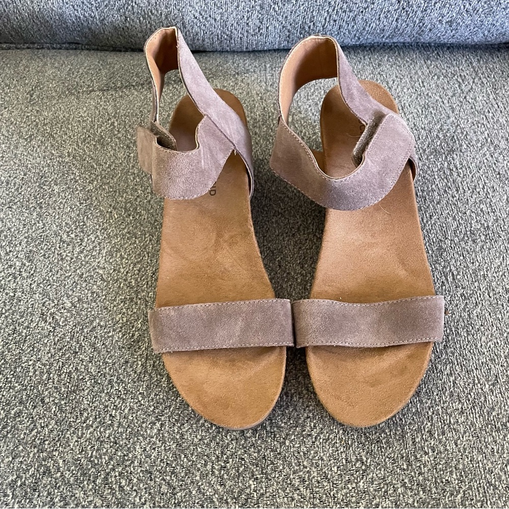 Lucky Brand Sandal Wedges